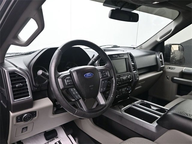 Used 2016 Ford F150 XLT w/ Equipment Group 302A Luxury image 7