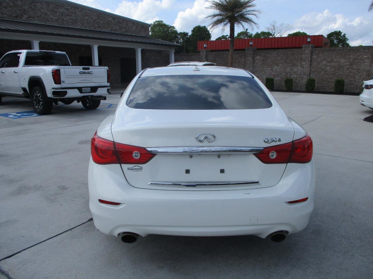 Used 2014 INFINITI Q50 Premium w/ Moonroof Package image 5