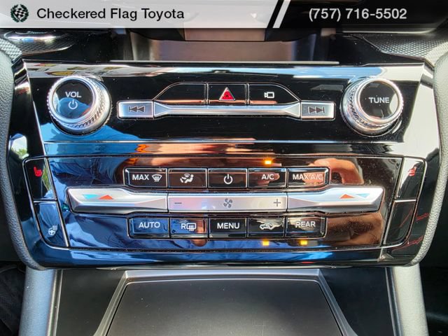 Used 2022 Ford Explorer ST-Line AWD/4WD image 21