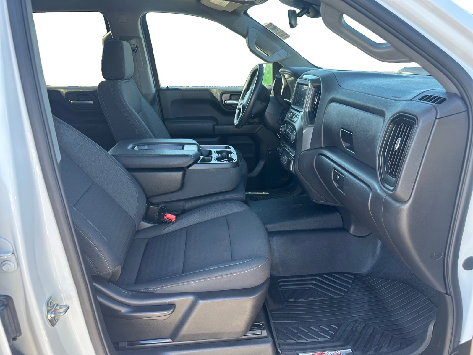 Used 2025 Chevrolet Silverado 1500 Custom Trail Boss w/ Dark Appearance Package image 15