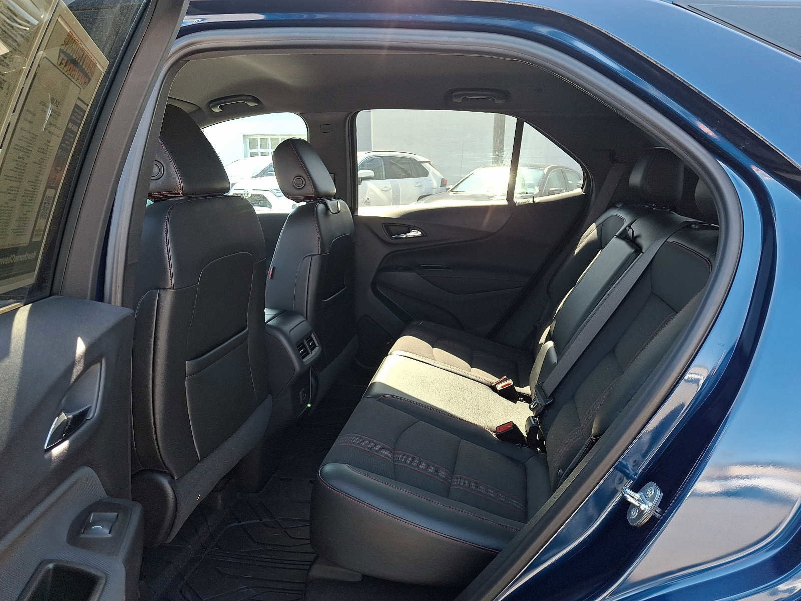 Certified 2023 Chevrolet Equinox RS w/ LPO, Floor Liner Package image 10