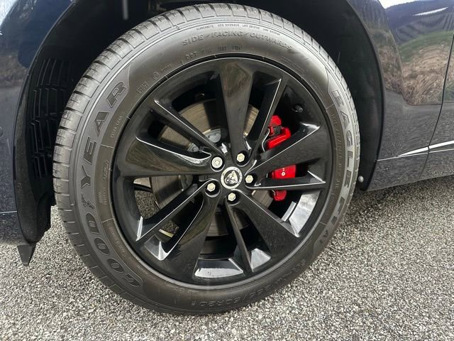 Used 2026 Jaguar F-PACE R-Dynamic S image 9