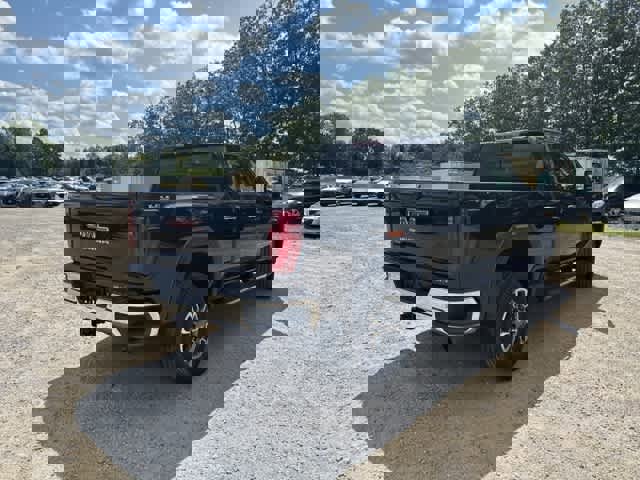 New 2026 GMC Sierra 2500 SLT w/ SLT Premium Package image 7