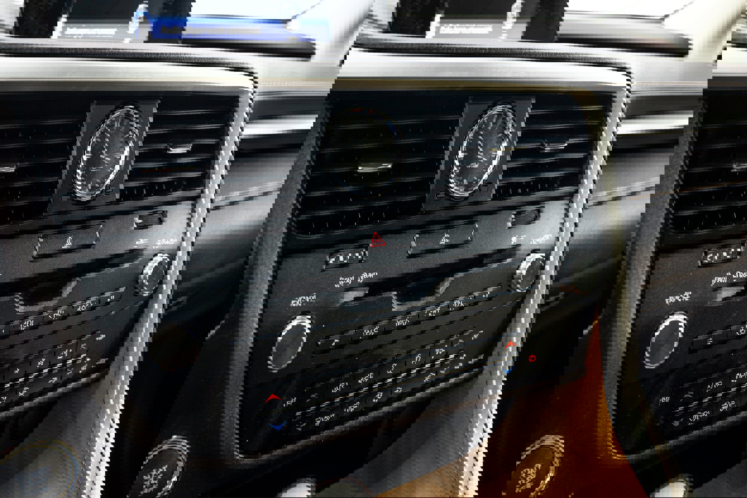 Used 2017 Lexus RX 350 AWD w/ Premium Package image 17