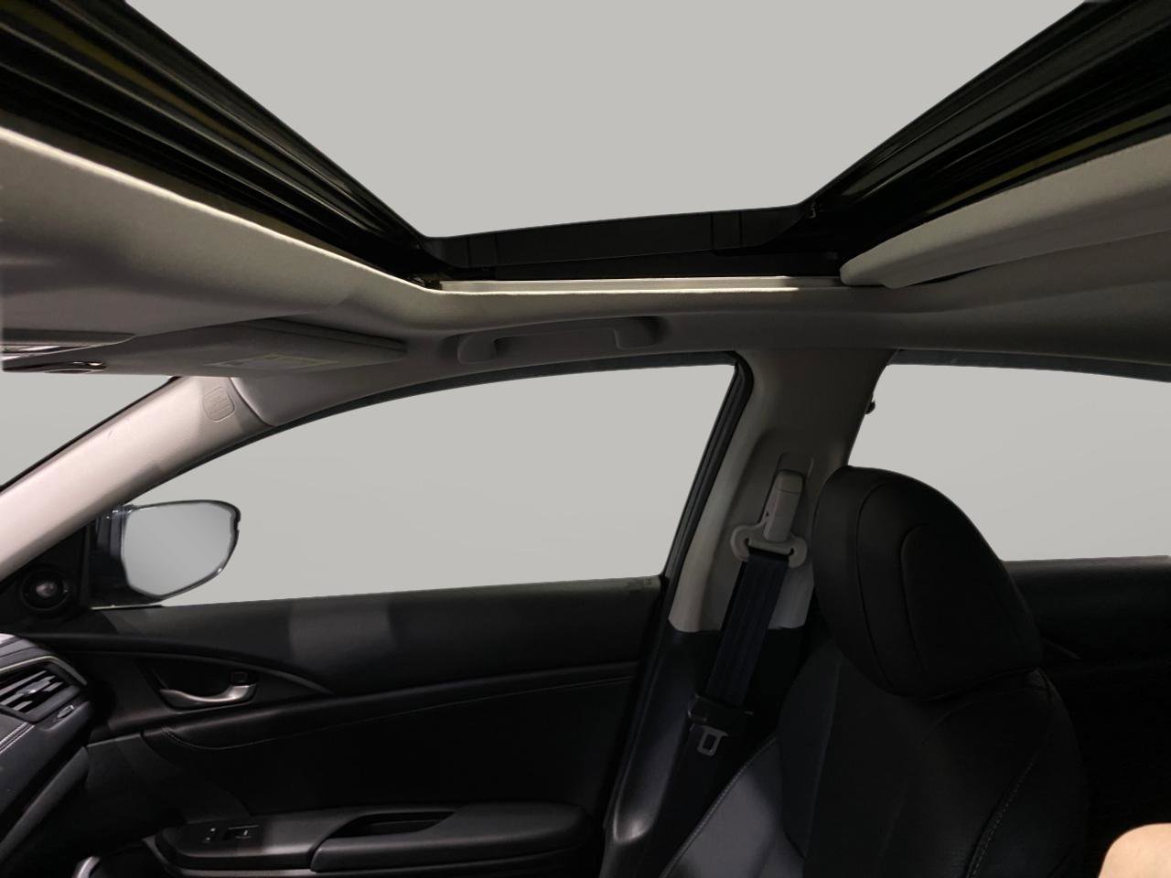 Used 2020 Honda Insight Touring image 15
