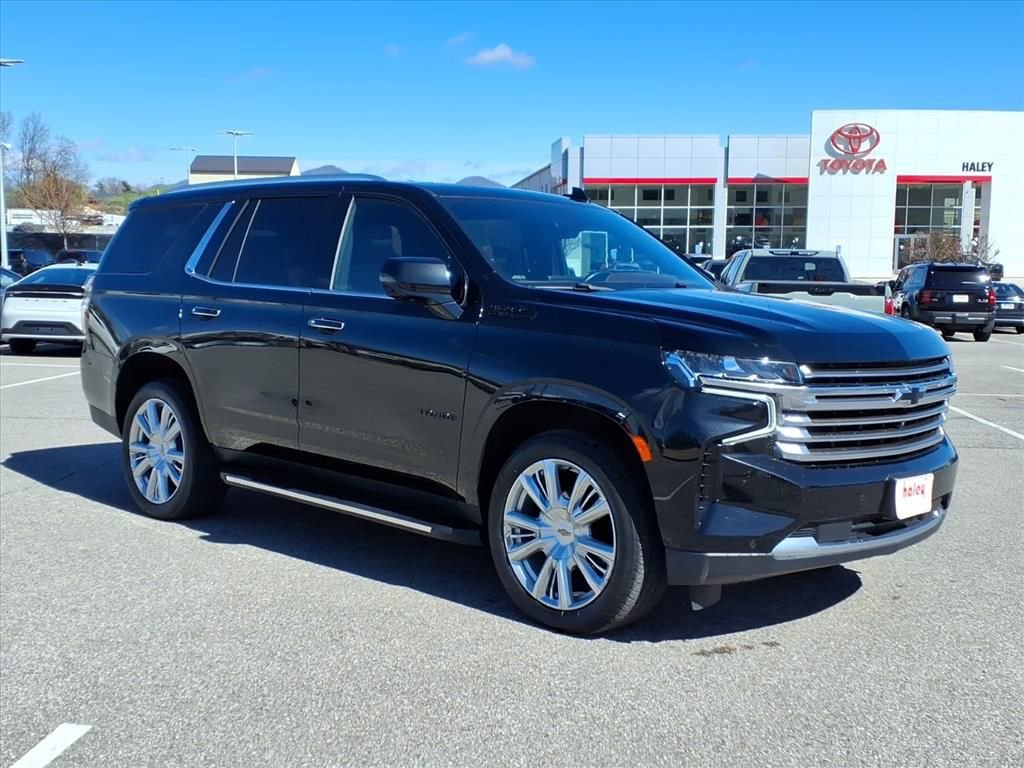 Used 2023 Chevrolet Tahoe High Country AWD/4WD image 2