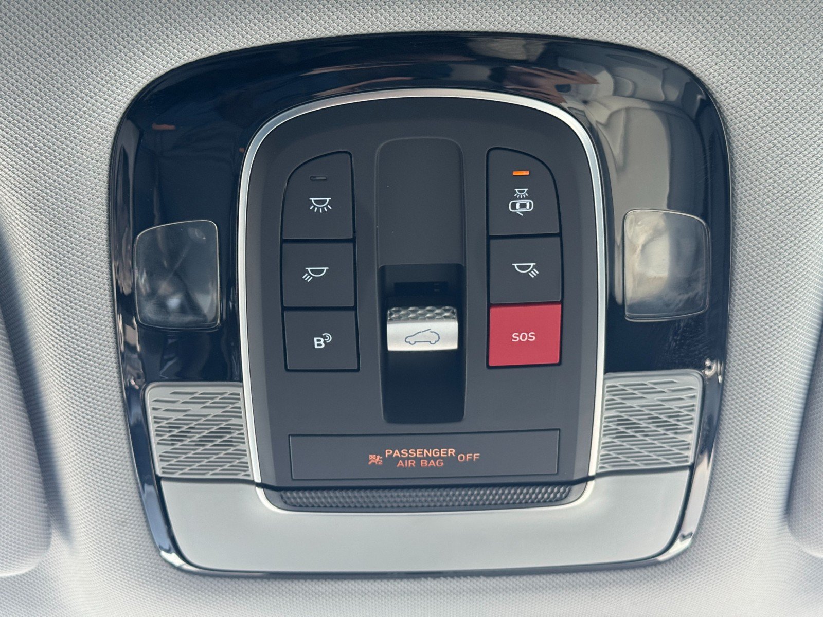 Used 2025 Hyundai Palisade SEL FWD image 29