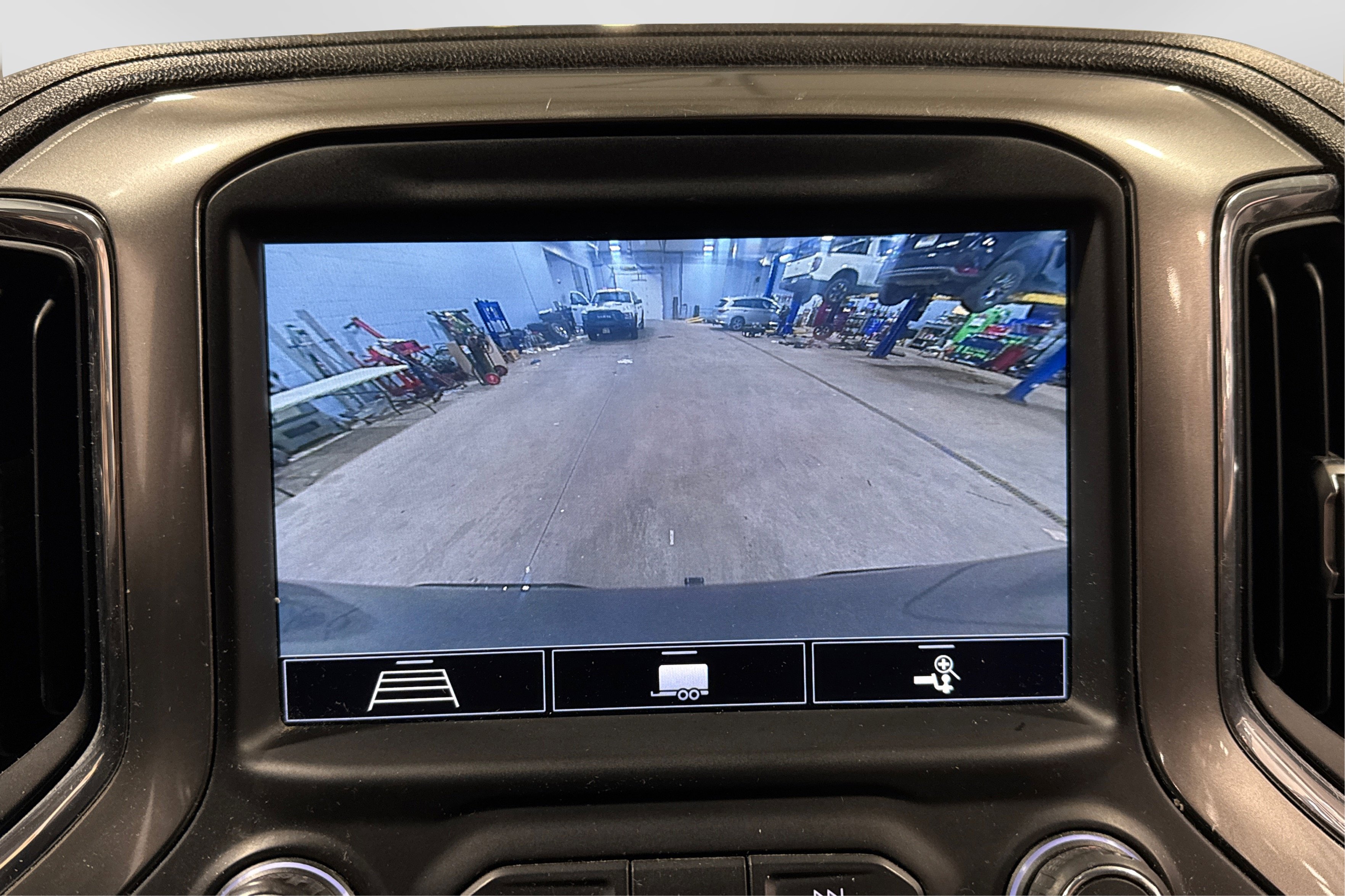 Used 2020 Chevrolet Silverado 1500 LT w/ All-Star Edition image 30