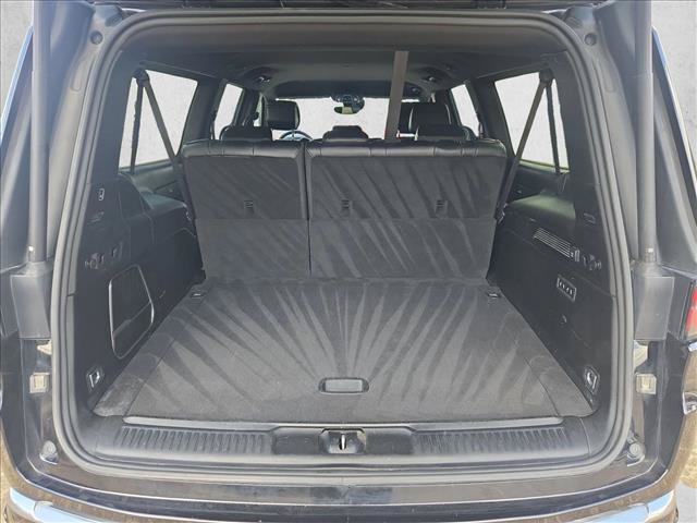 Used 2023 Jeep Wagoneer L Series II AWD/4WD image 6