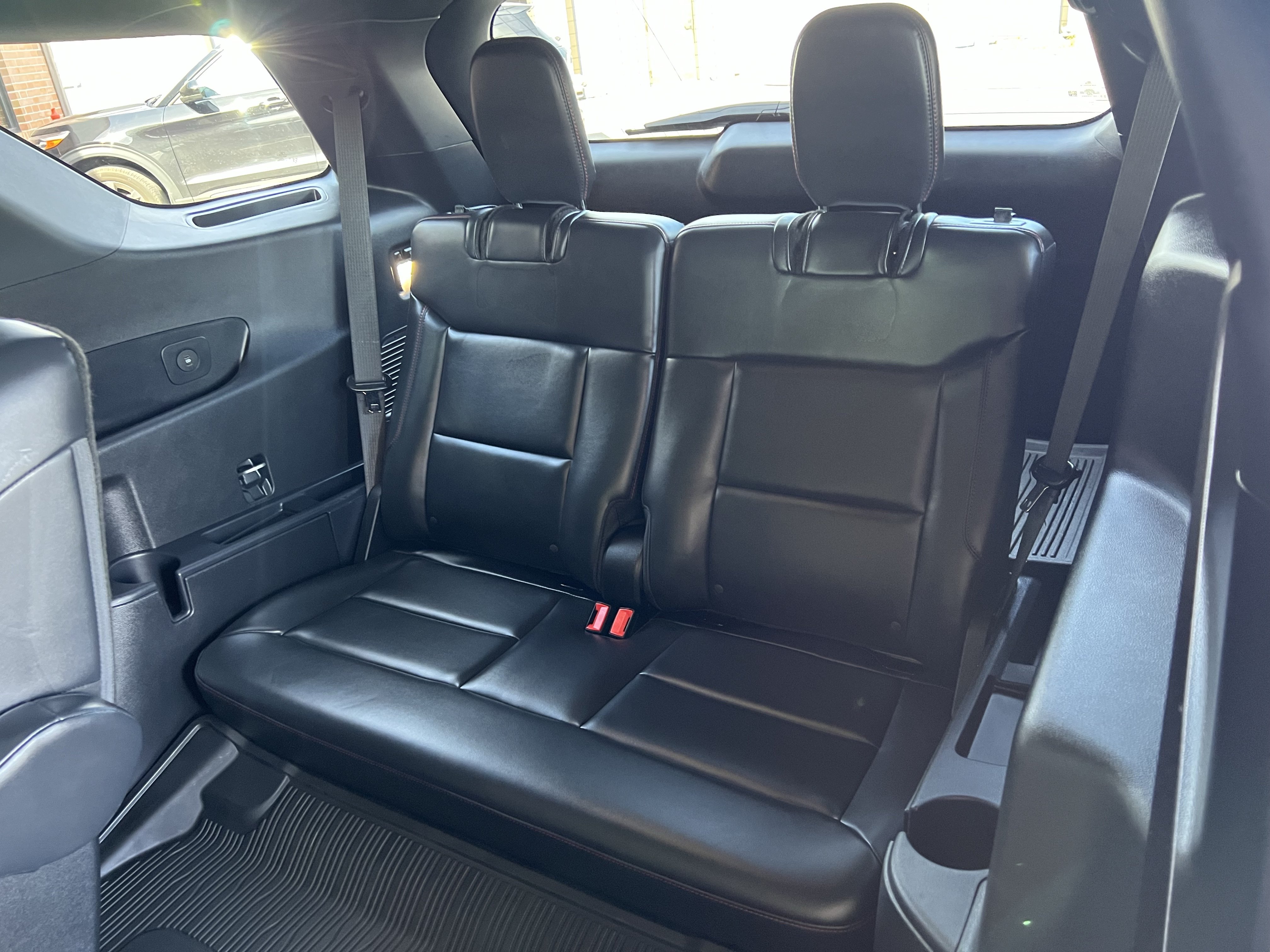 Used 2025 Ford Explorer ST AWD/4WD image 29