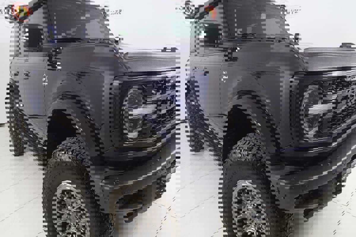 Used 2021 Ford Bronco Outer Banks image 17