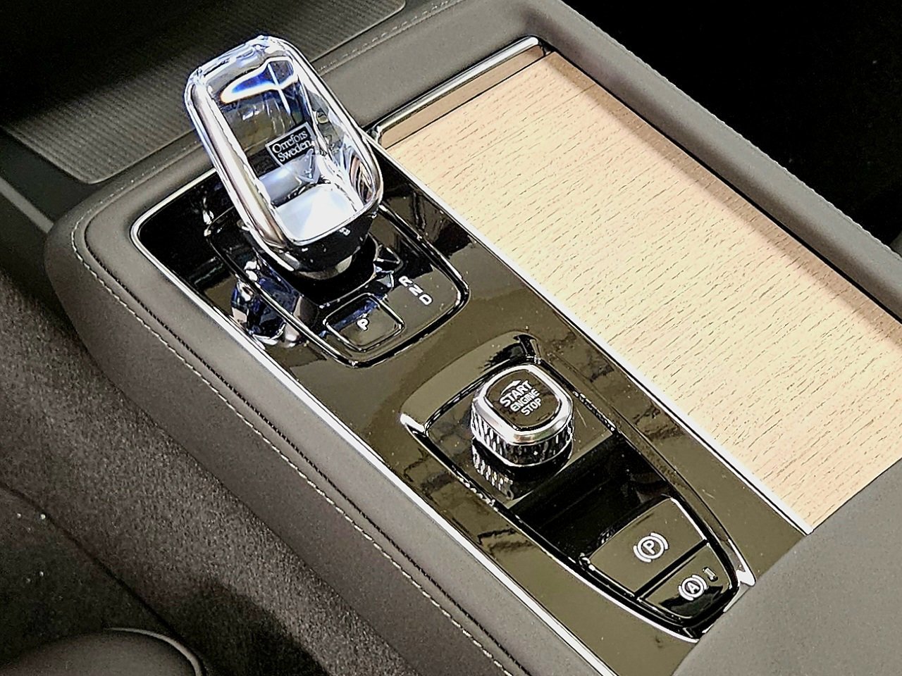 New 2026 Volvo XC90 B6 Plus w/ Protection Package Premier image 43