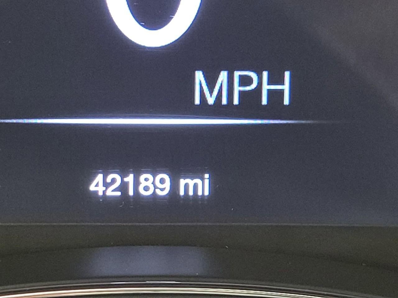 Used 2021 Jeep Grand Cherokee Laredo w/ Security & Convenience Group image 3