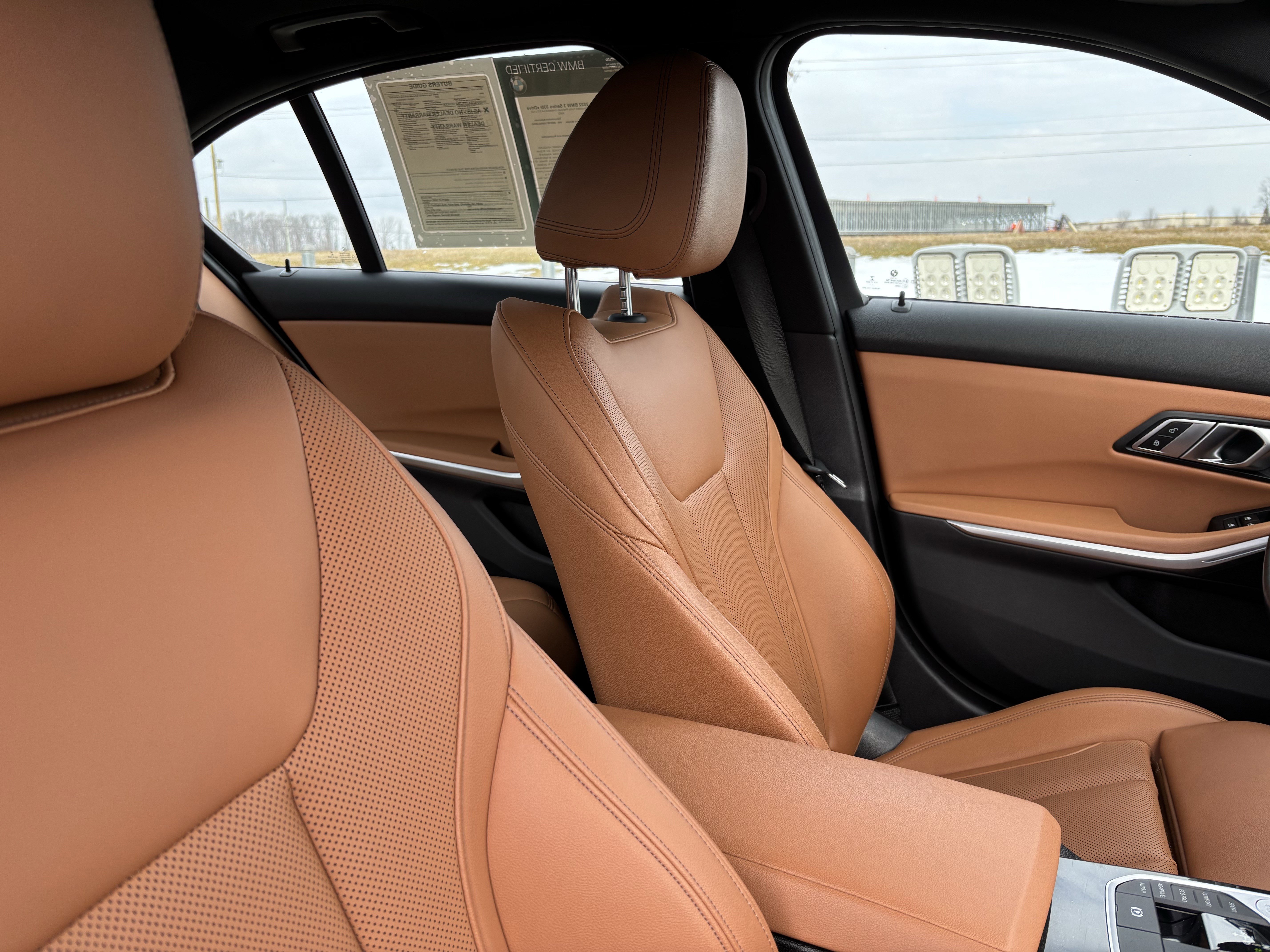 Certified 2022 BMW 330i xDrive Sedan w/ M Sport Package image 35