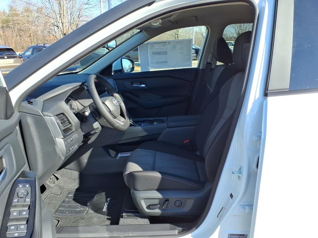 New 2026 Nissan Rogue SV w/ Cold Weather Package FWD image 6