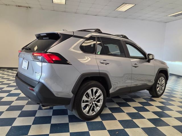 Used 2025 Toyota RAV4 XLE Premium image 8