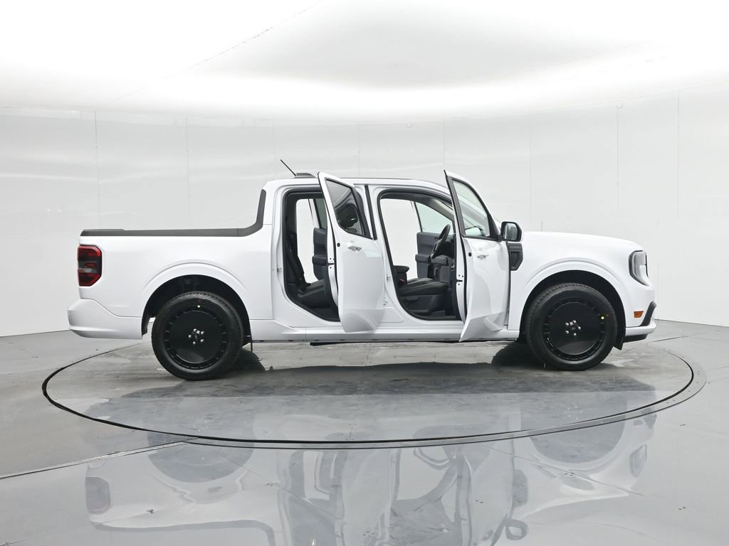 New 2025 Ford Maverick Lobo image 4