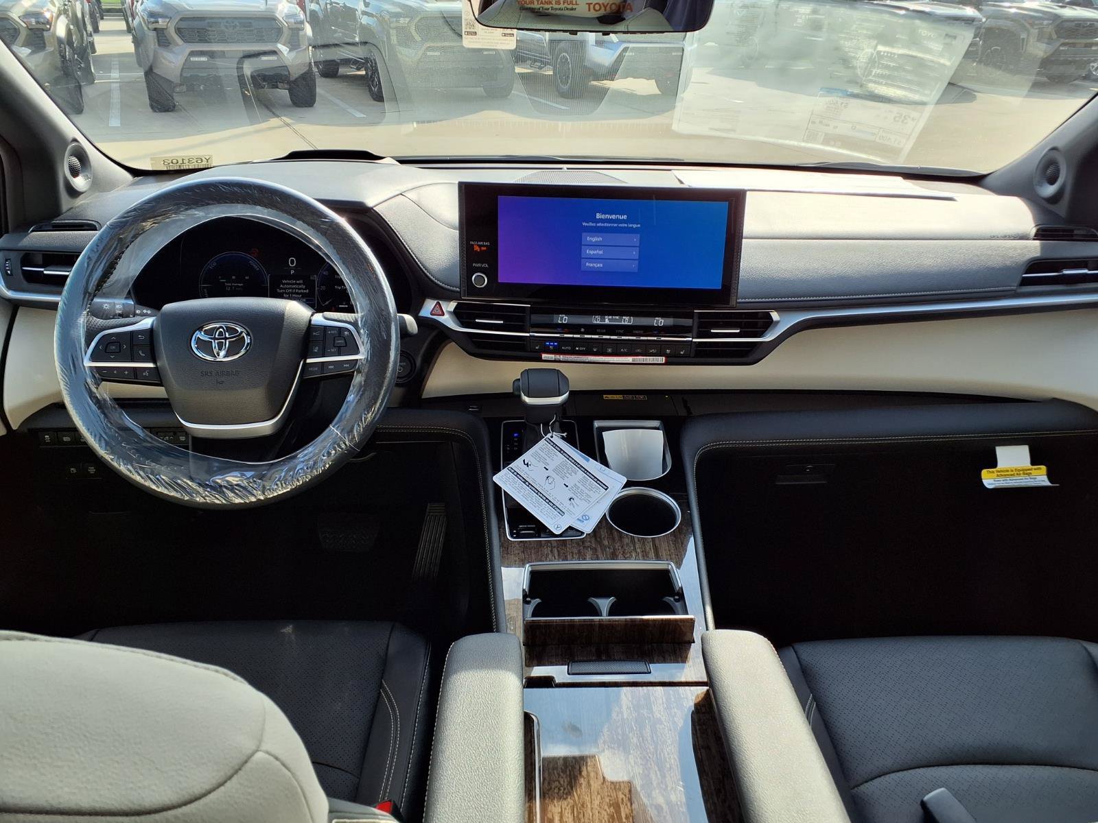 New 2026 Toyota Sienna Platinum AWD/4WD image 9