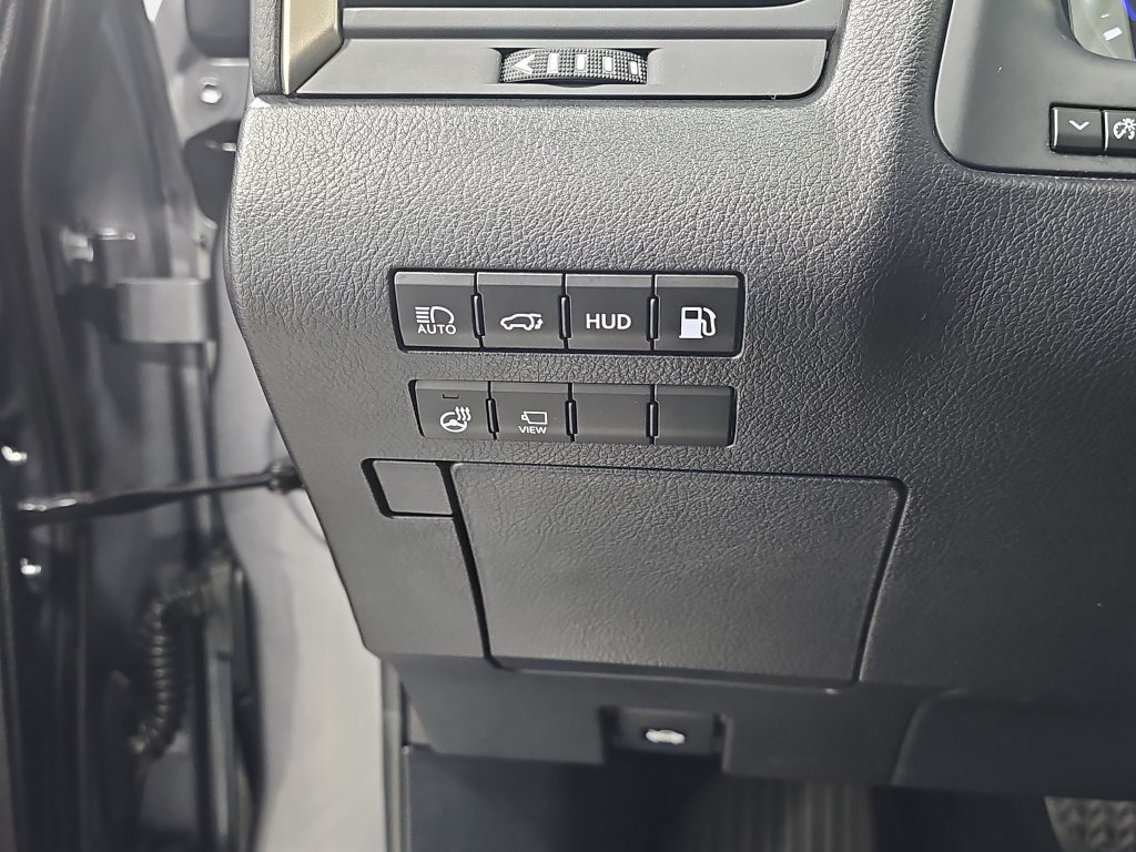 Used 2021 Lexus RX 450hL Luxury w/ Cold Area Package (CT) AWD/4WD image 28