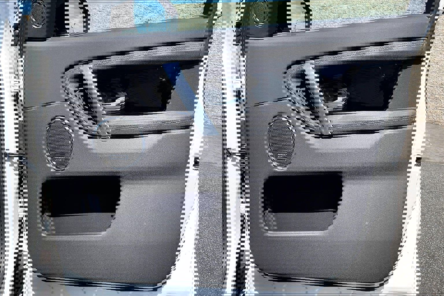 Certified 2025 Land Rover Discovery Sport S image 21