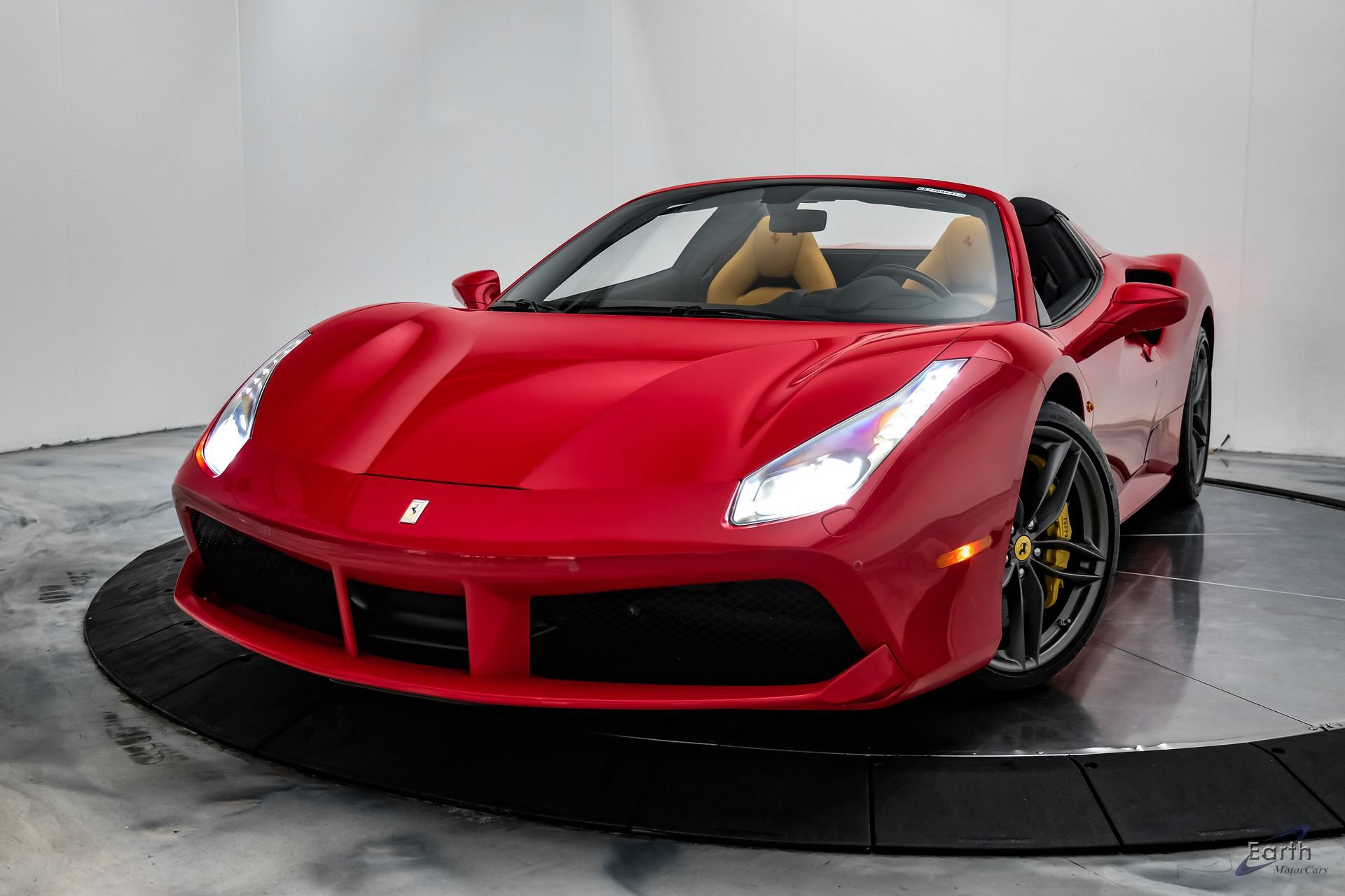 Used 2018 Ferrari 488 Spider RWD image 7