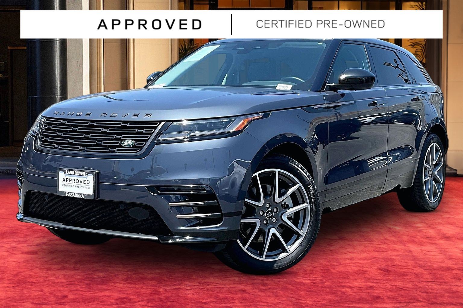 Certified 2025 Land Rover Range Rover Velar Dynamic SE AWD/4WD image 1
