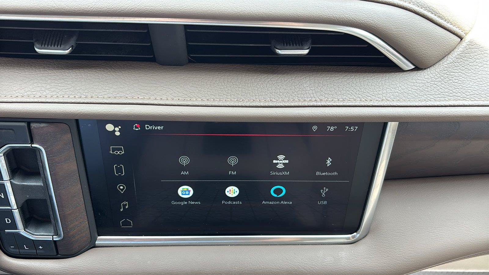 Used 2022 GMC Yukon Denali AWD/4WD image 36