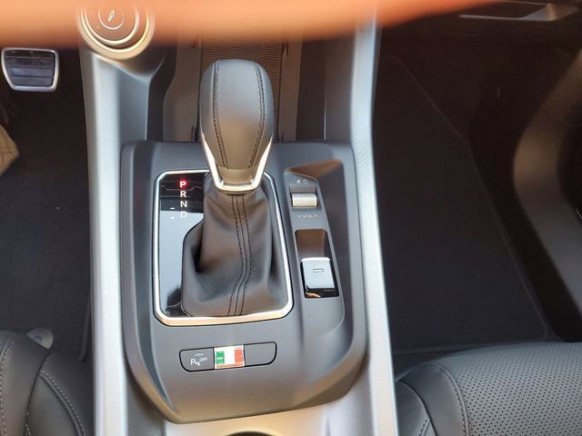 New 2025 Alfa Romeo Tonale Veloce w/ Premium Package image 30