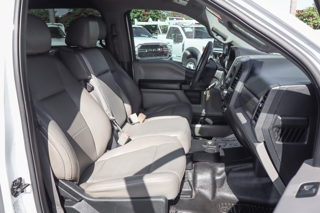 Used 2018 Ford F550 2WD Crew Cab Super Duty image 34