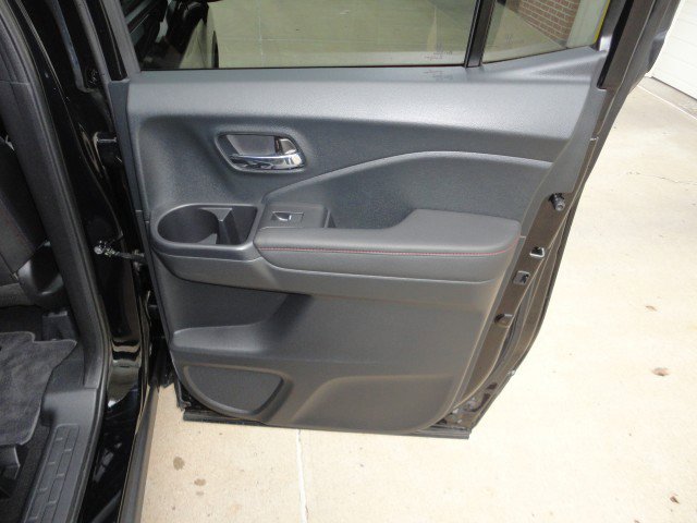 Used 2023 Honda Ridgeline Black Edition image 17