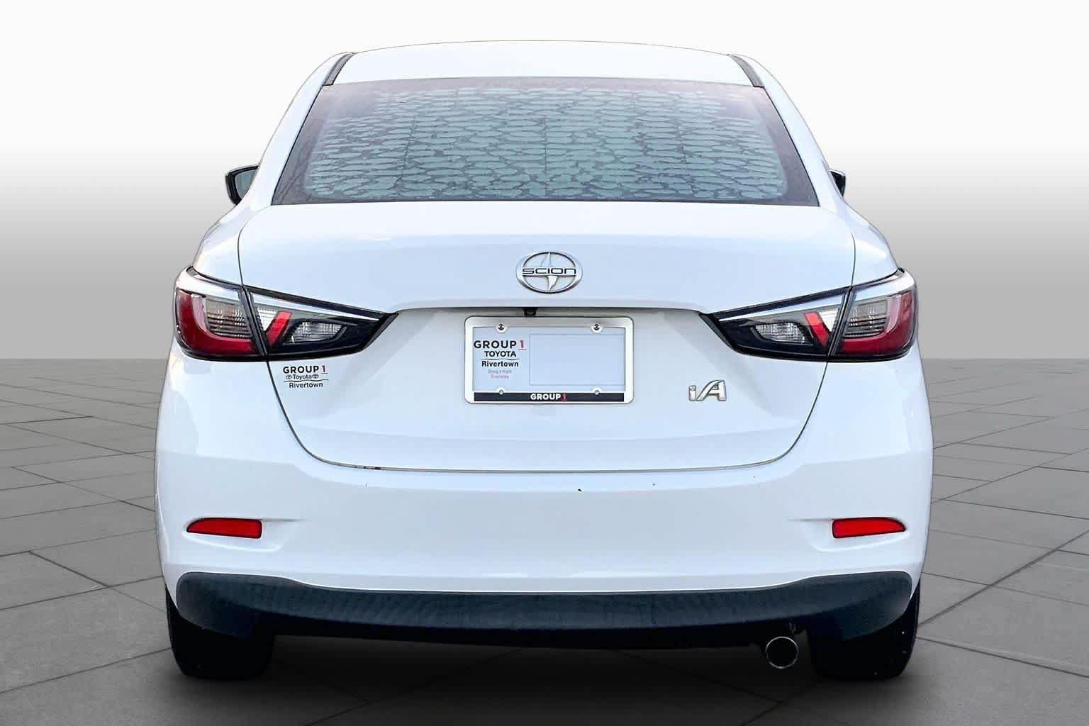Used 2016 Scion iA FWD image 4