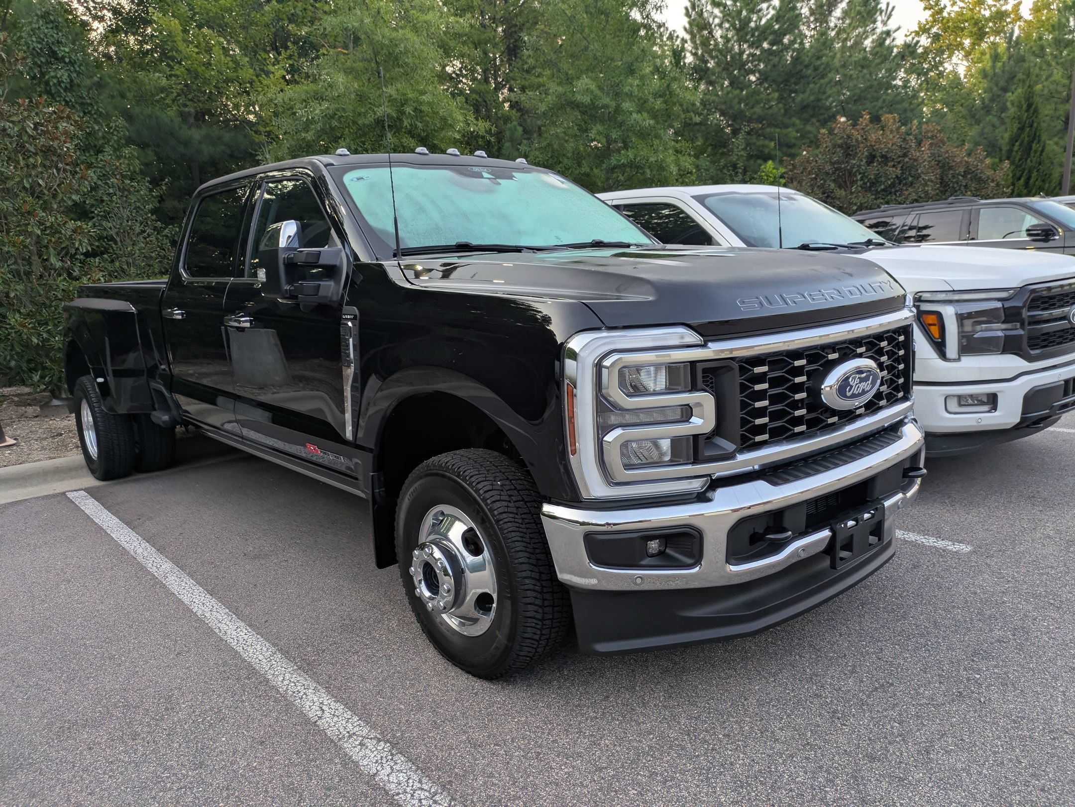 Certified 2026 Ford F350 Lariat w/ Lariat Ultimate Package AWD/4WD image 1