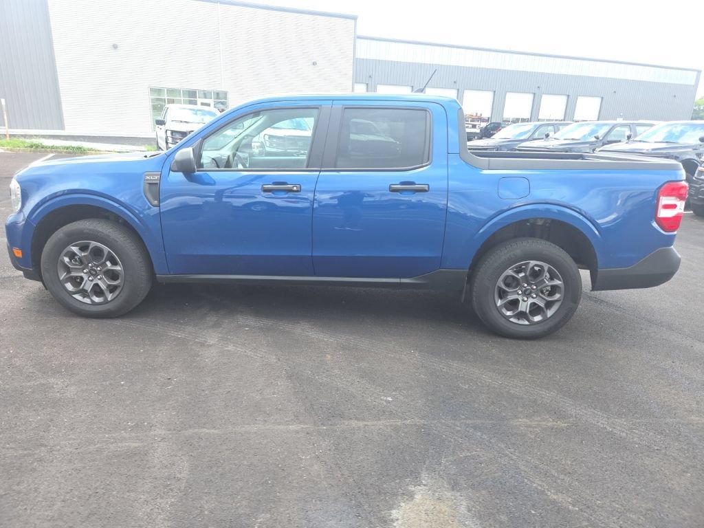 Used 2024 Ford Maverick XLT FWD image 3