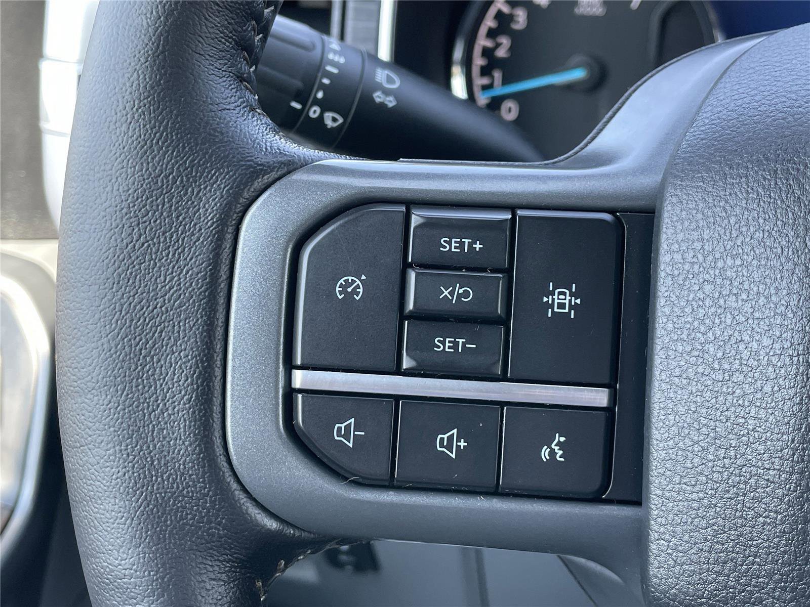 Used 2022 Ford F150 XLT w/ Equipment Group 302A High AWD/4WD image 19