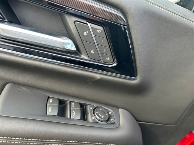 New 2026 GMC Yukon Elevation image 13