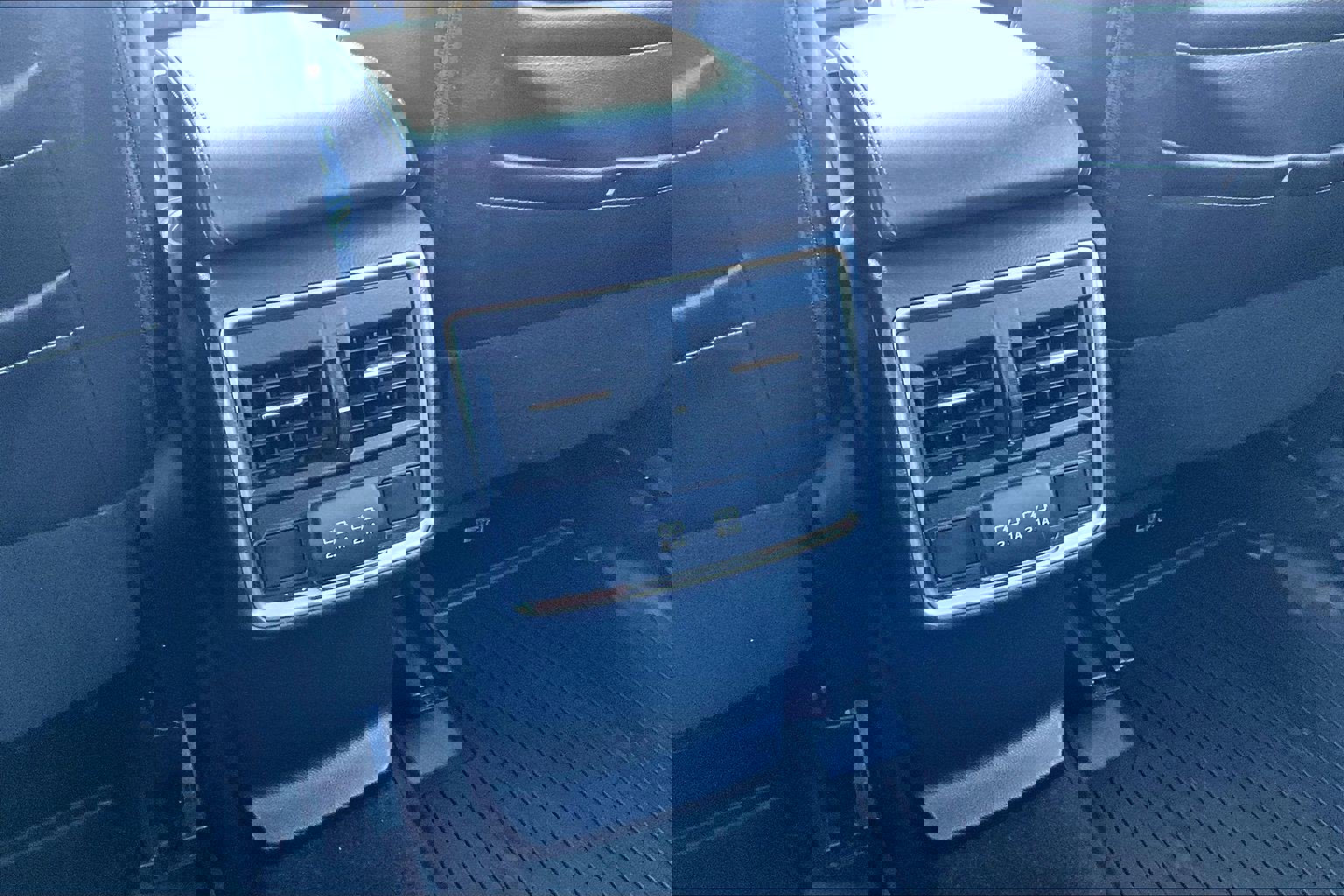 Used 2022 Subaru Forester Limited image 32