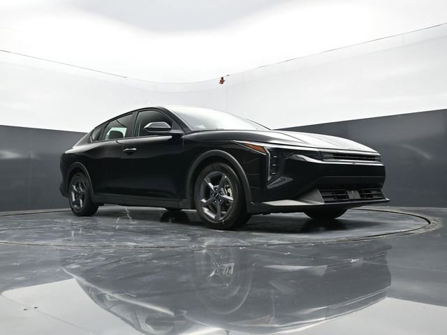 Used 2025 Kia K4 LXS image 50