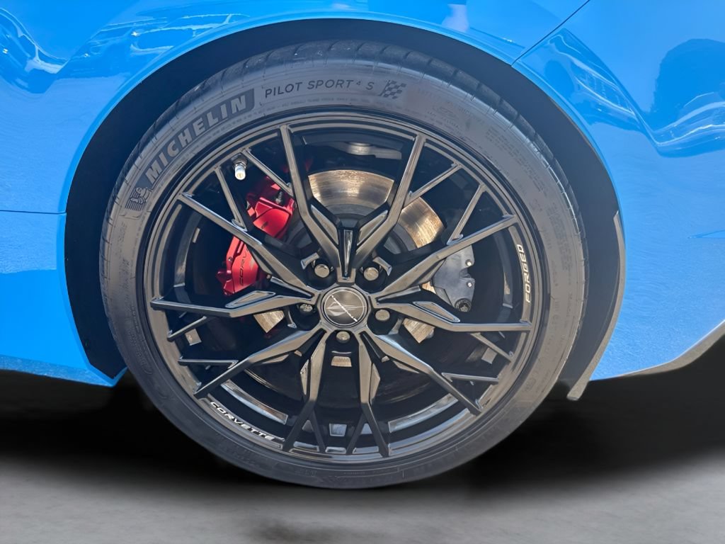 Used 2025 Chevrolet Corvette Stingray Preferred Cpe w/ Z51 Performance Package RWD image 32