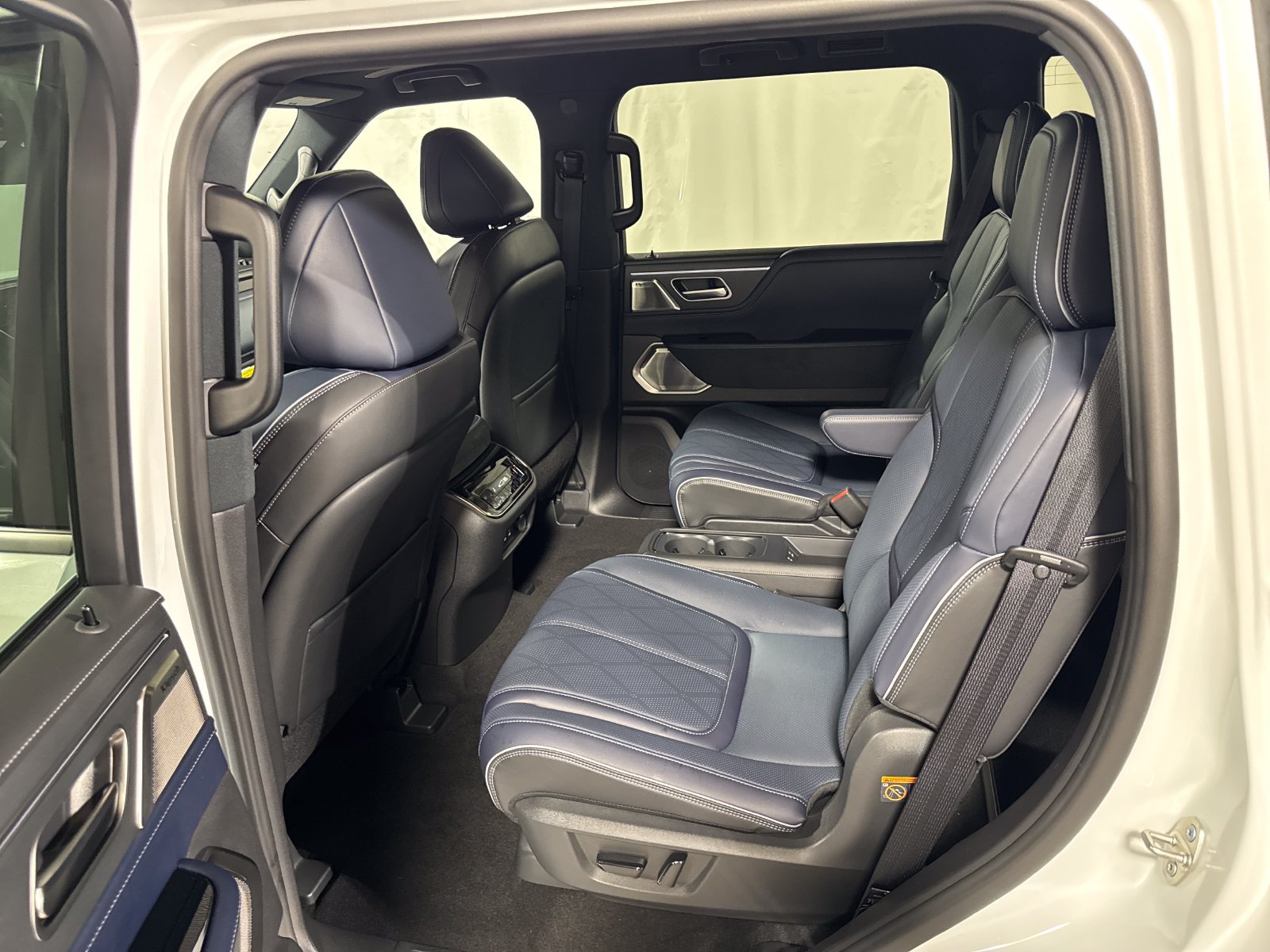 New 2027 INFINITI QX80 Sensory w/ Sport Exterior Package AWD/4WD image 5