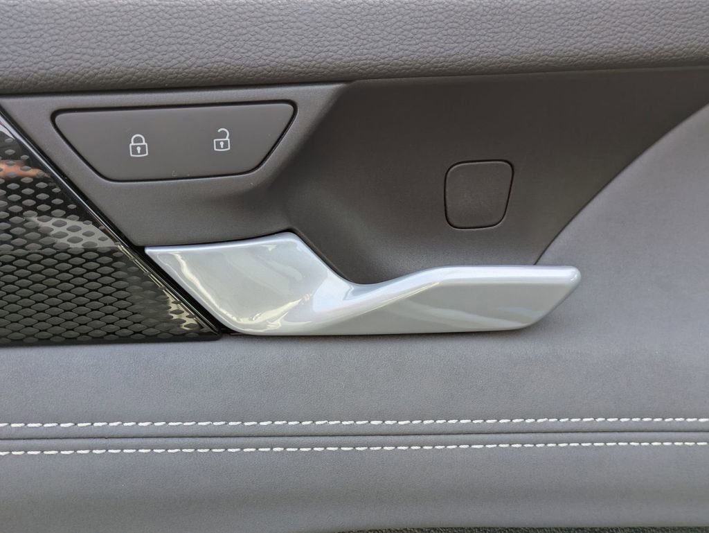 New 2026 Volkswagen Tiguan SE R-Line image 11