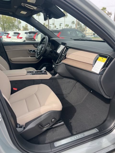 New 2026 Volvo XC90 T8 Plus w/ Protection Package Premier AWD/4WD image 33