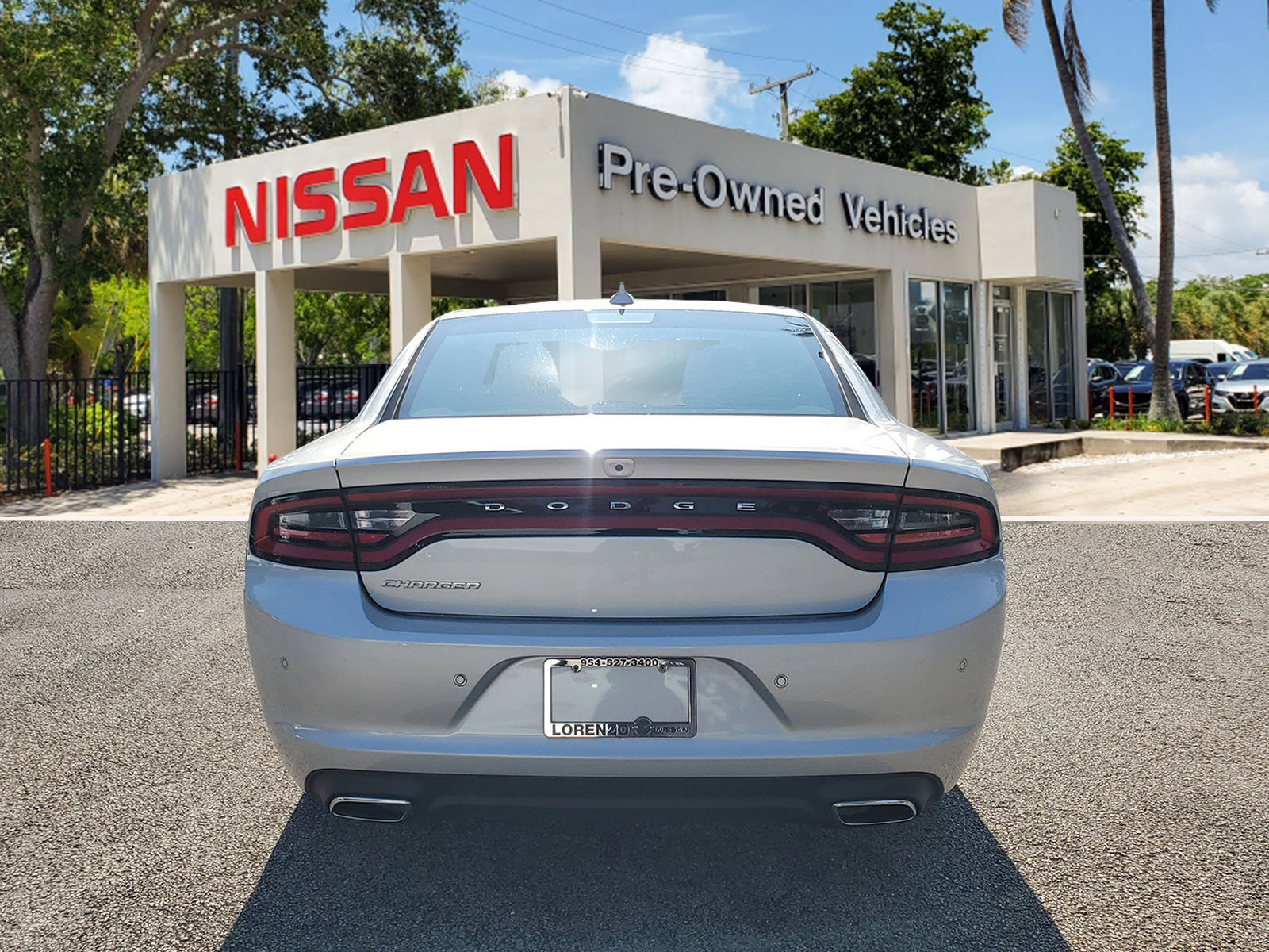 Used 2023 Dodge Charger SXT image 5