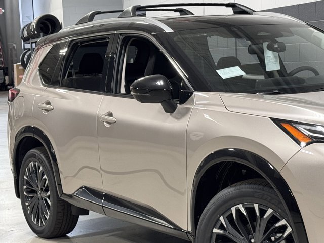 New 2026 Nissan Rogue Platinum w/ Platinum Premium Package image 4