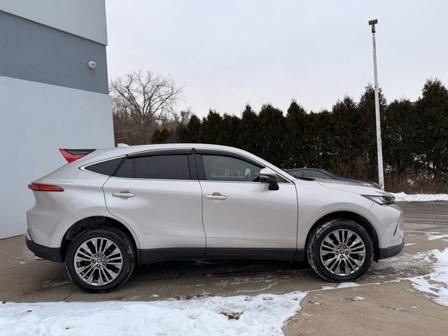 Used 2023 Toyota Venza Limited video 2