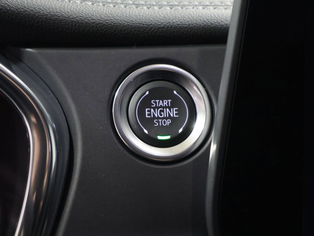 Used 2025 Chevrolet Blazer LT image 27