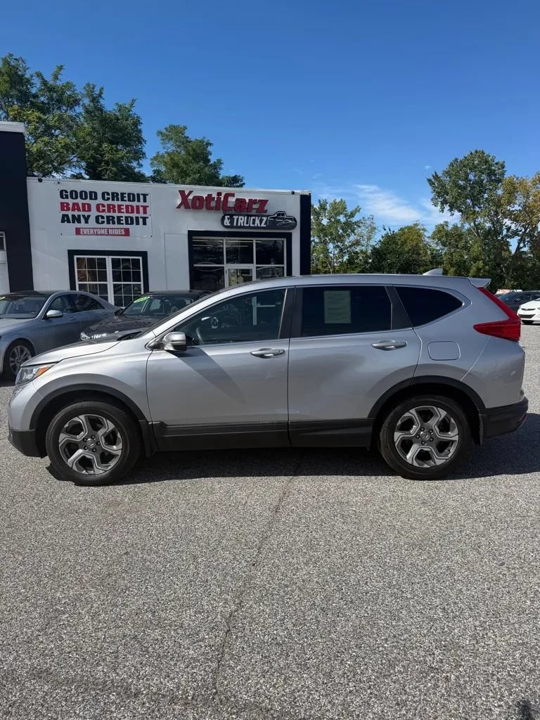 Used 2017 Honda CR-V EX image 1