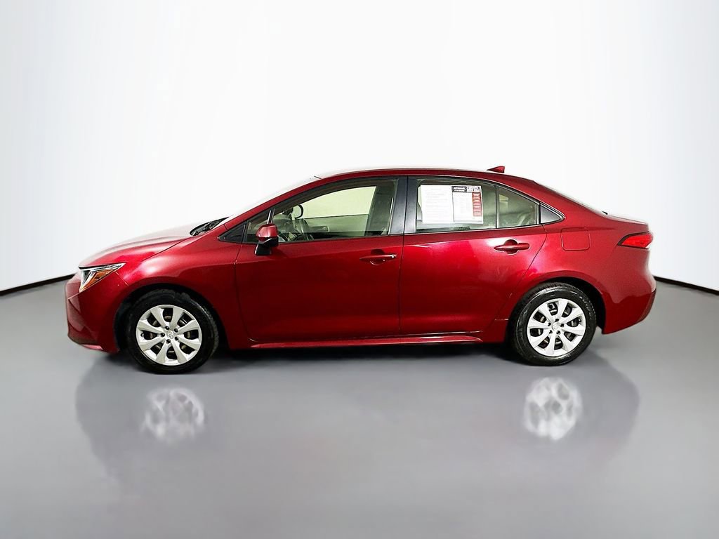 Used 2022 Toyota Corolla LE FWD image 5