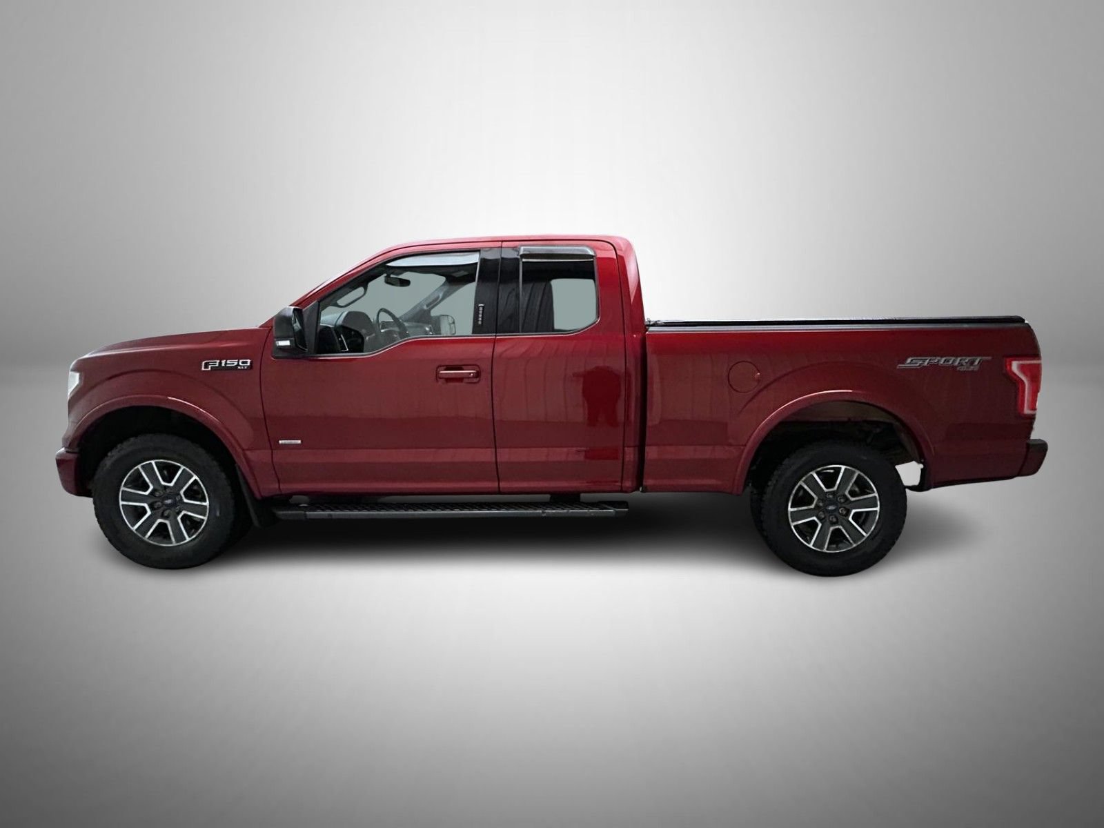 Used 2016 Ford F150 XLT w/ Equipment Group 302A Luxury AWD/4WD image 8