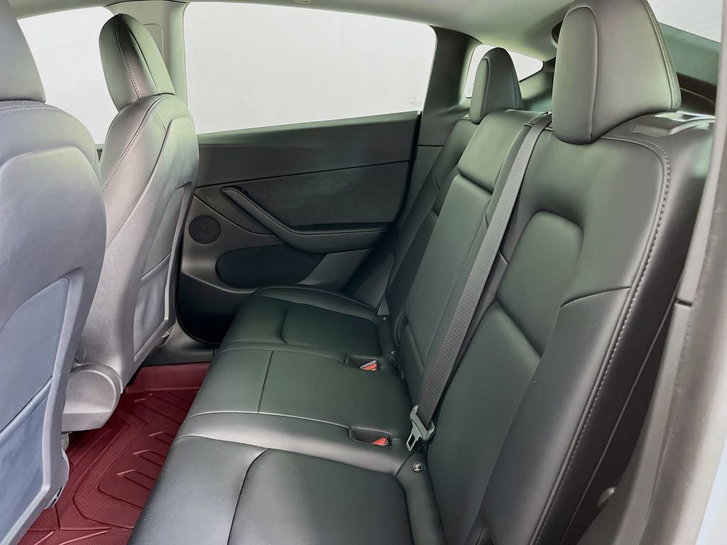 Used 2021 Tesla Model Y Long Range image 28