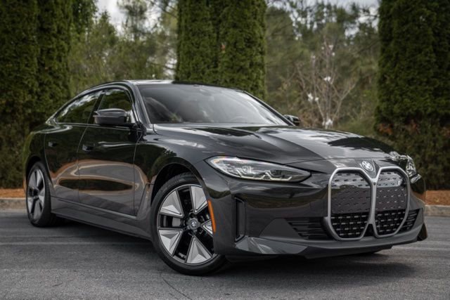 Used 2023 BMW i4 eDrive35 w/ Premium Package image 5